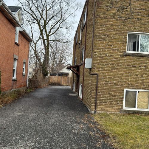 18370622-bff0-436e-9b17-6f71fd0cb207